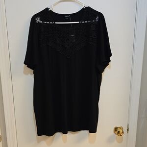 Torrid 2x Black Short Sleeve Top with Lace Accent
